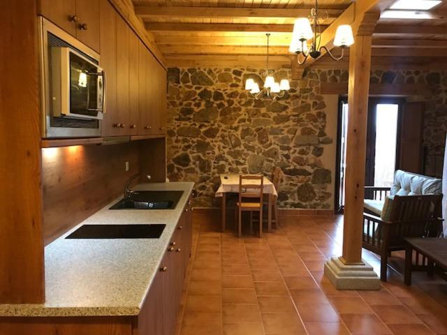 Apartamentos El Jardin Del Poeta Гихо-де-Гранадилья Номер фото